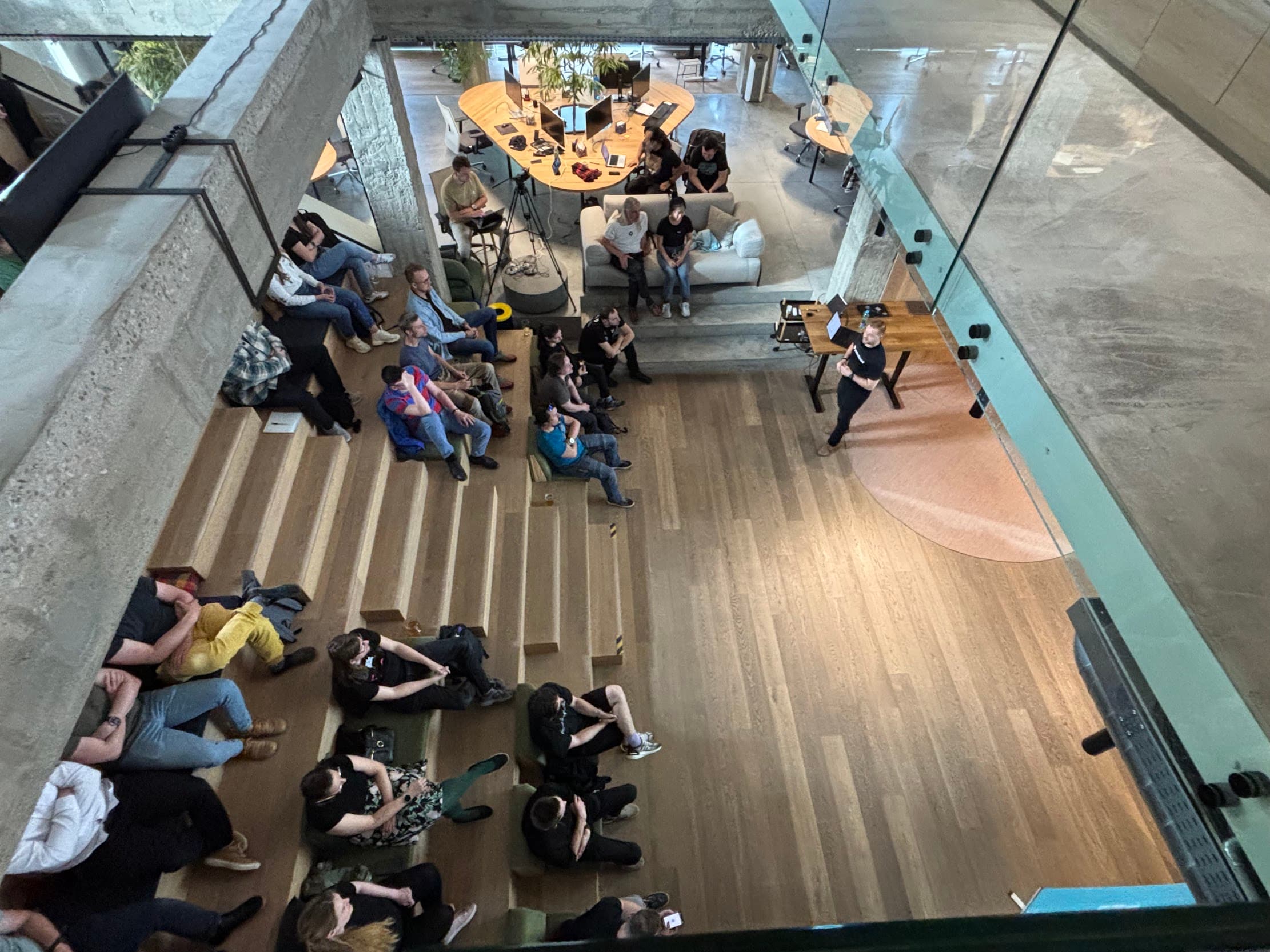 TechMeetup Frontend 25